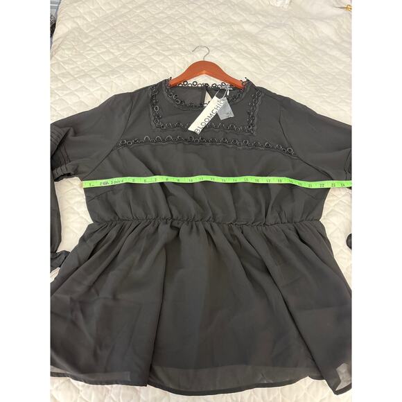 NWT Bloomchic Plus 18-20  Babydoll Blouse Eyelet details - Picture 5 of 7